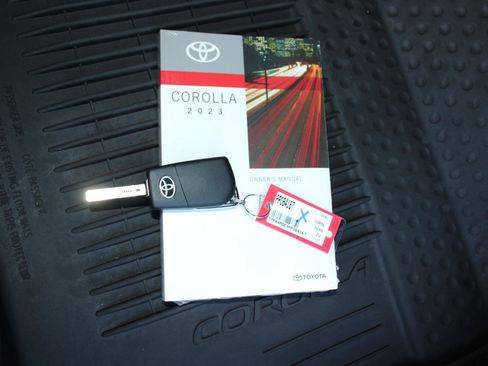 Certified 2023 Toyota Corolla LE image 25