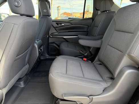 New 2026 Chevrolet Traverse LT w/ Midnight/Sport Edition image 6