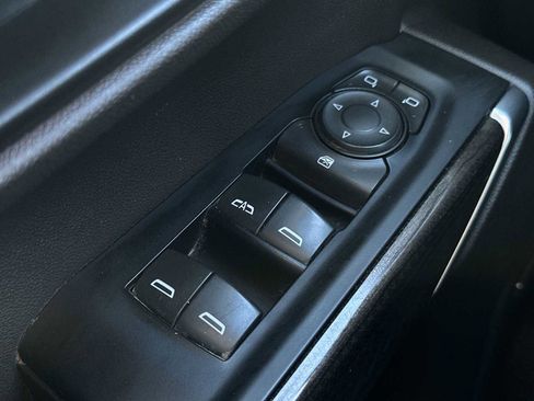 Used 2019 Chevrolet Silverado 1500 RST image 15