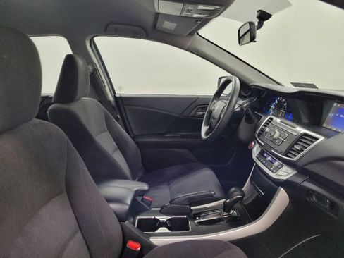 Used 2015 Honda Accord Hybrid Sedan image 21