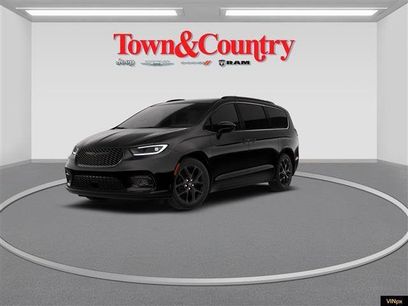 New 2026 Chrysler Pacifica Limited