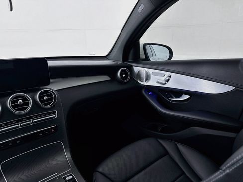 Used 2023 Mercedes-Benz GLC 300 4MATIC Coupe image 25