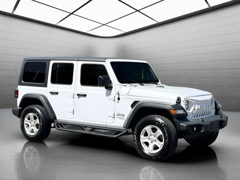 Used 2020 Jeep Wrangler Unlimited Sport S AWD/4WD image 3