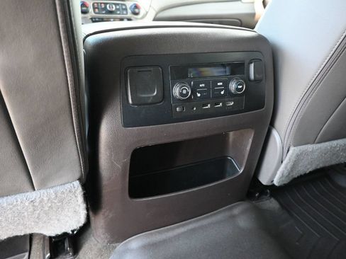 Used 2017 GMC Yukon XL Denali w/ Open Road Package AWD/4WD image 18