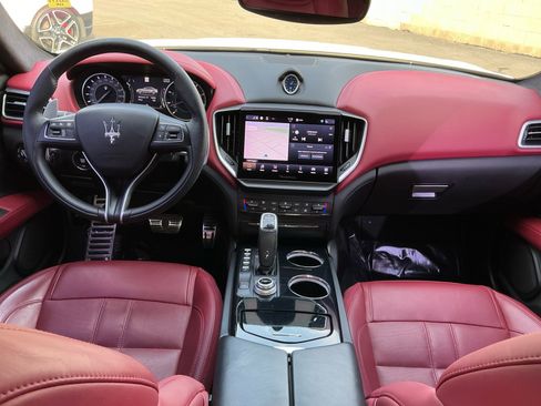 Used 2022 Maserati Ghibli Modena Q4 image 16