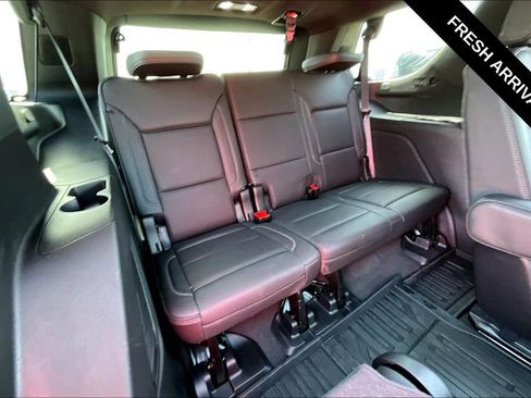 Used 2024 GMC Yukon Denali AWD/4WD image 25