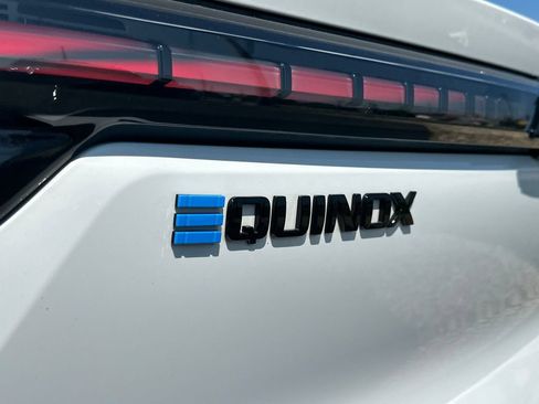 Used 2024 Chevrolet Equinox EV RS FWD image 24