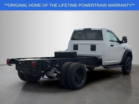 New 2026 RAM 5500 Tradesman AWD/4WD image 3