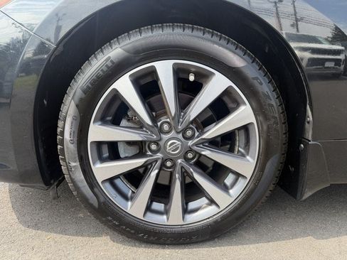 Used 2016 Nissan Altima 2.5 SL w/ 2.5 Technology w/LED Package FWD image 8