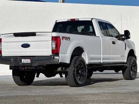 Used 2019 Ford F250 XLT w/ XLT Value Package image 4