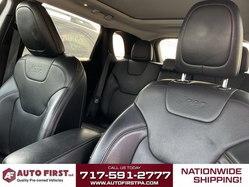 Used 2021 Jeep Cherokee Latitude Lux w/ Sun & Sound Group AWD/4WD image 7
