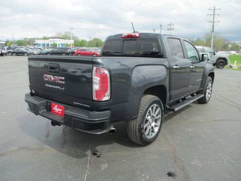 Used 2021 GMC Canyon Denali image 5