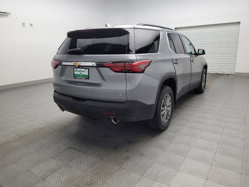 Used 2023 Chevrolet Traverse LT image 9