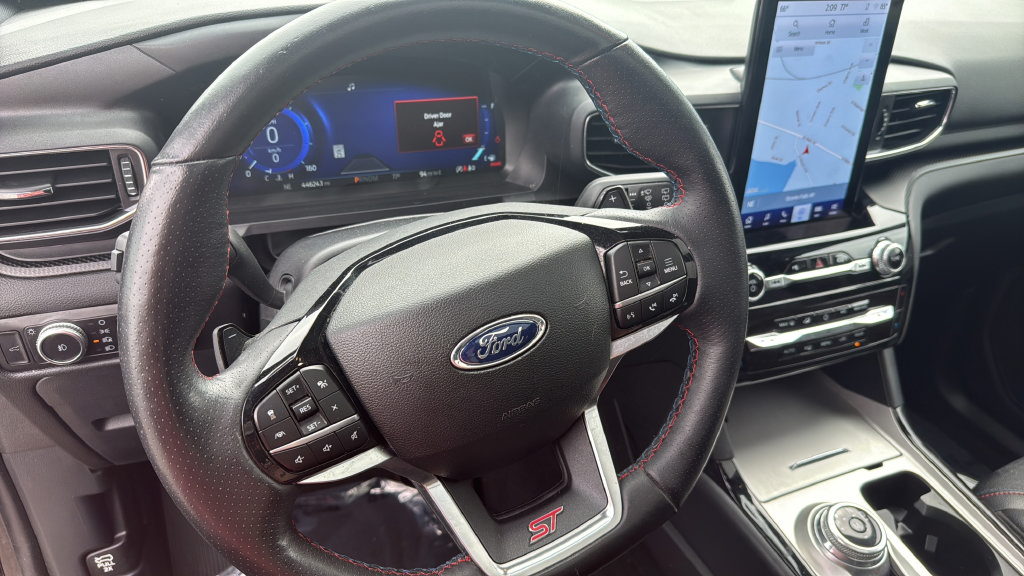 Certified 2023 Ford Explorer ST w/ Technology Package AWD/4WD image 15