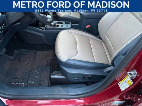 Used 2025 Ford Maverick Lariat w/ 4K Tow Package image 17