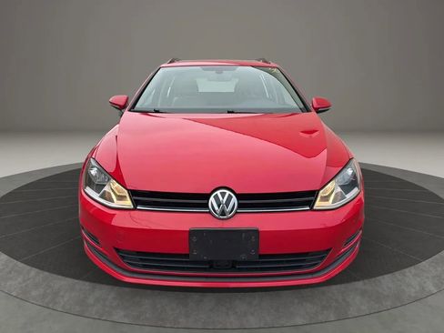 Used 2016 Volkswagen Golf Limited Edition image 2