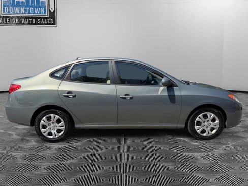 Used 2010 Hyundai Elantra GLS FWD image 5