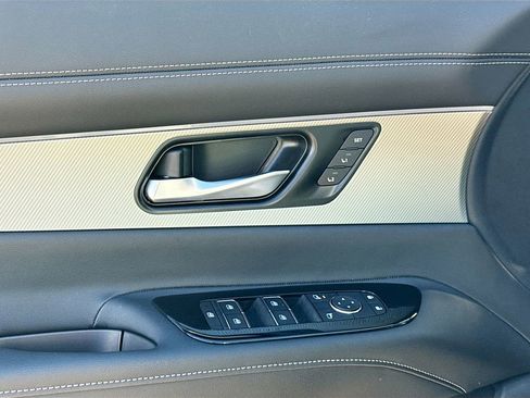 Used 2025 Nissan Murano SL image 17