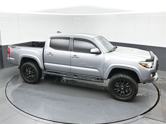 Used 2016 Toyota Tacoma TRD Sport video 1