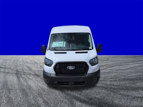 New 2026 Ford Transit 250 148 Medium Roof RWD image 9