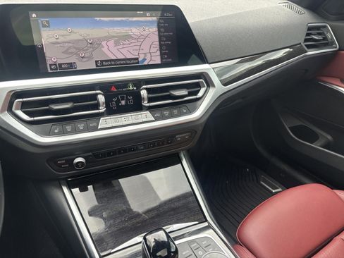 Used 2022 BMW 330i Sedan w/ Convenience Package RWD image 32