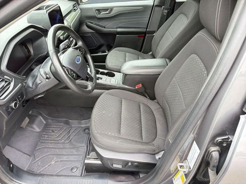 Certified 2023 Ford Escape Active AWD/4WD image 5
