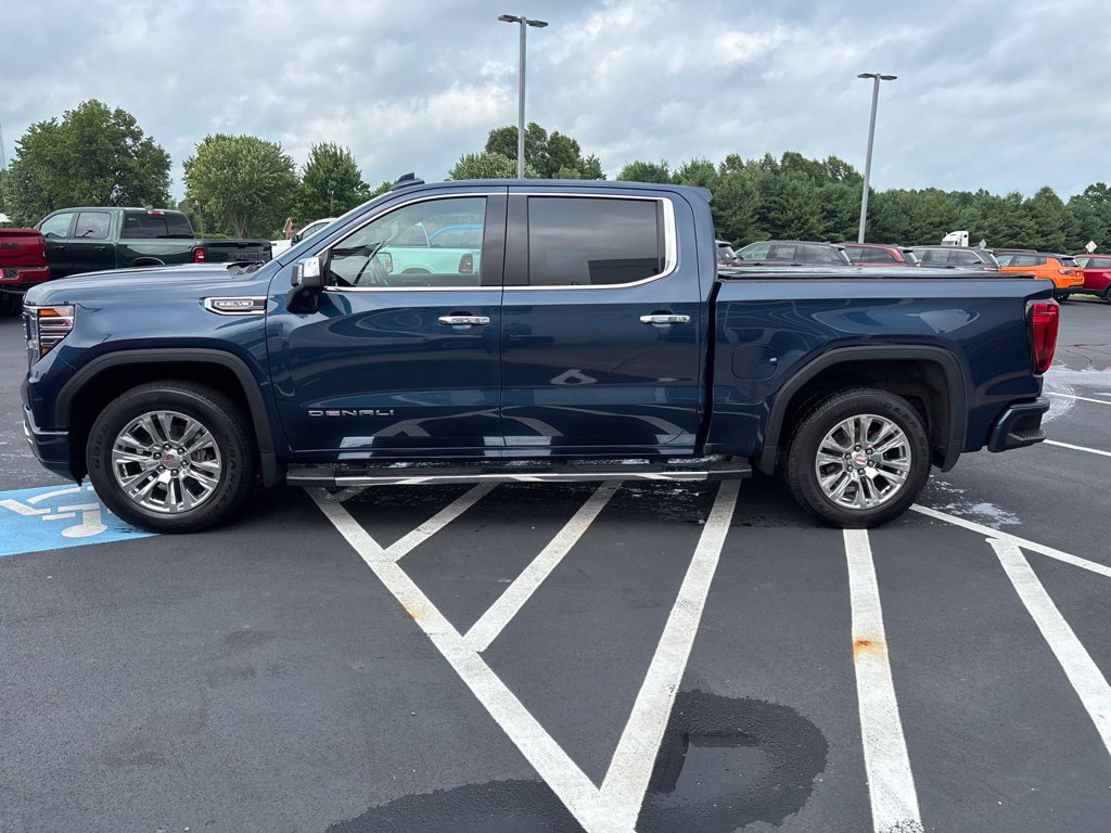 Used 2022 GMC Sierra 1500 Denali AWD/4WD image 6
