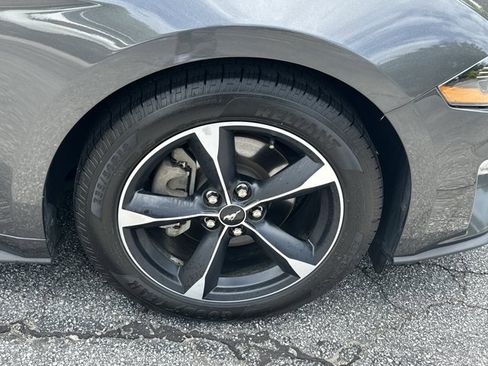 Used 2020 Ford Mustang Coupe RWD image 15