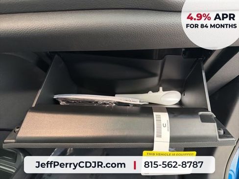 New 2026 Chrysler Pacifica Select w/ S Appearance Package AWD/4WD image 30