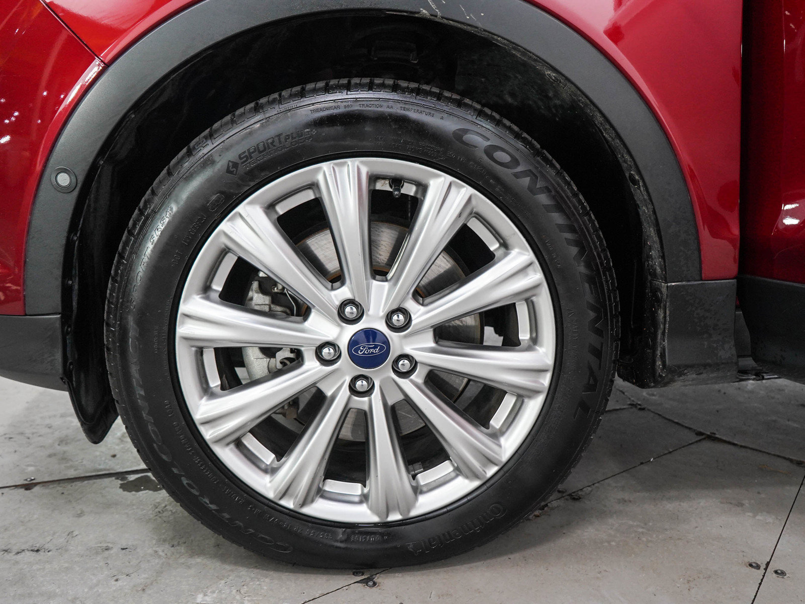 Used 2018 Ford Escape Titanium AWD/4WD image 31