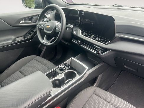 Used 2026 Chevrolet Equinox LT AWD/4WD image 27