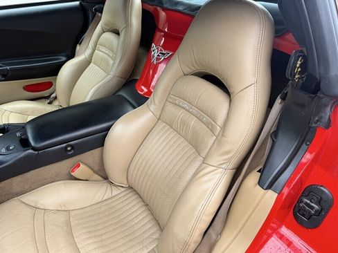 Used 2003 Chevrolet Corvette Convertible w/ Preferred Equipment Group1 image 18