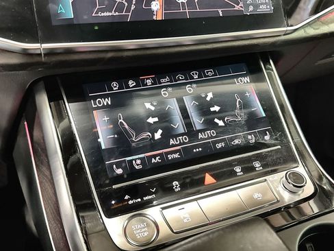 Used 2019 Audi Q8 Prestige AWD/4WD image 22
