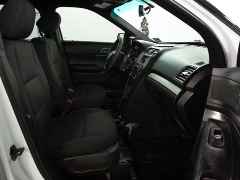 Used 2017 Ford Explorer 4WD Police Interceptor image 16