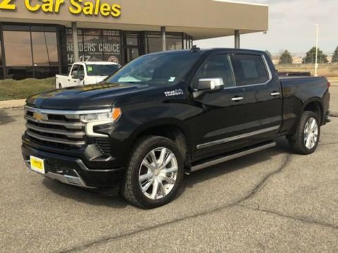 Used 2022 Chevrolet Silverado 1500 High Country w/ High Country Premium Package AWD/4WD image 4