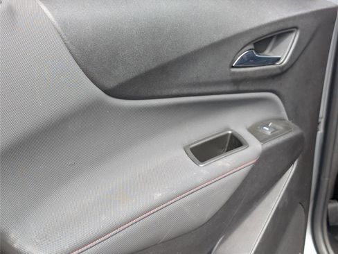 Used 2024 Chevrolet Equinox RS w/ RS Leather Package image 33