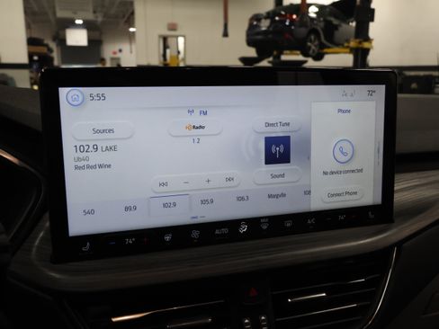 Used 2023 Ford Escape SE w/ PHEV Premium Package FWD image 20