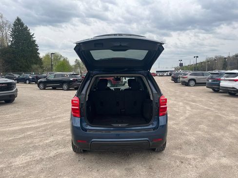 Used 2017 Chevrolet Equinox LT w/ Convenience Package AWD/4WD image 10