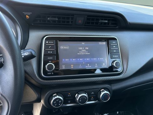 Used 2018 Nissan Kicks S FWD image 25