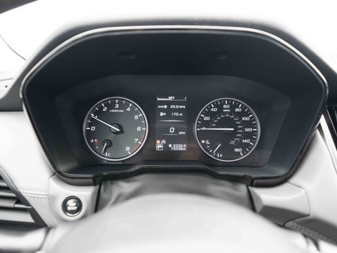 Used 2024 Subaru Outback Premium AWD/4WD image 15