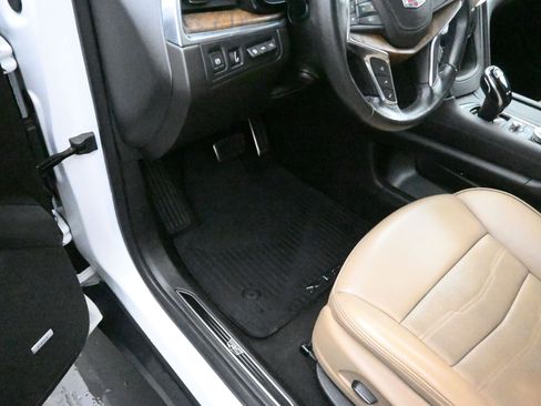 Used 2020 Cadillac XT5 Sportv w/ Platinum Package image 17