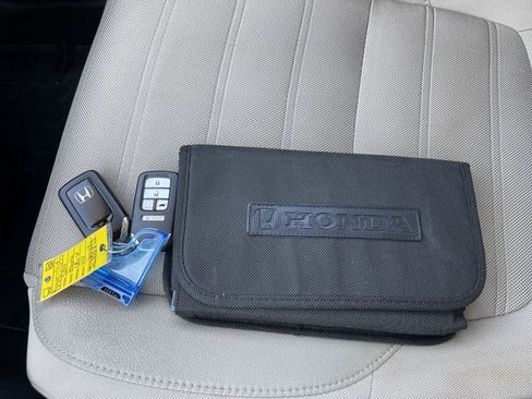 Used 2018 Honda CR-V EX image 7