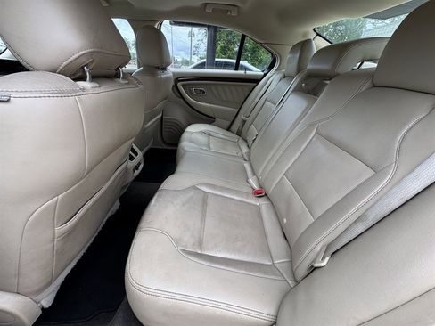 Used 2018 Ford Taurus Limited FWD image 12