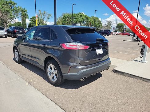 Used 2020 Ford Edge SE image 5