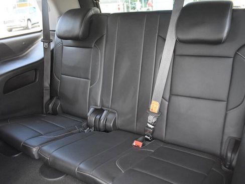 Used 2018 Chevrolet Tahoe Premier AWD/4WD image 15