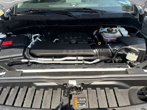 Used 2024 Chevrolet Silverado 1500 W/T w/ WT Convenience Package AWD/4WD image 9