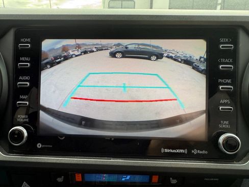 Used 2020 Toyota Tacoma TRD Sport 4x4 4dr Double Cab 5 image 37