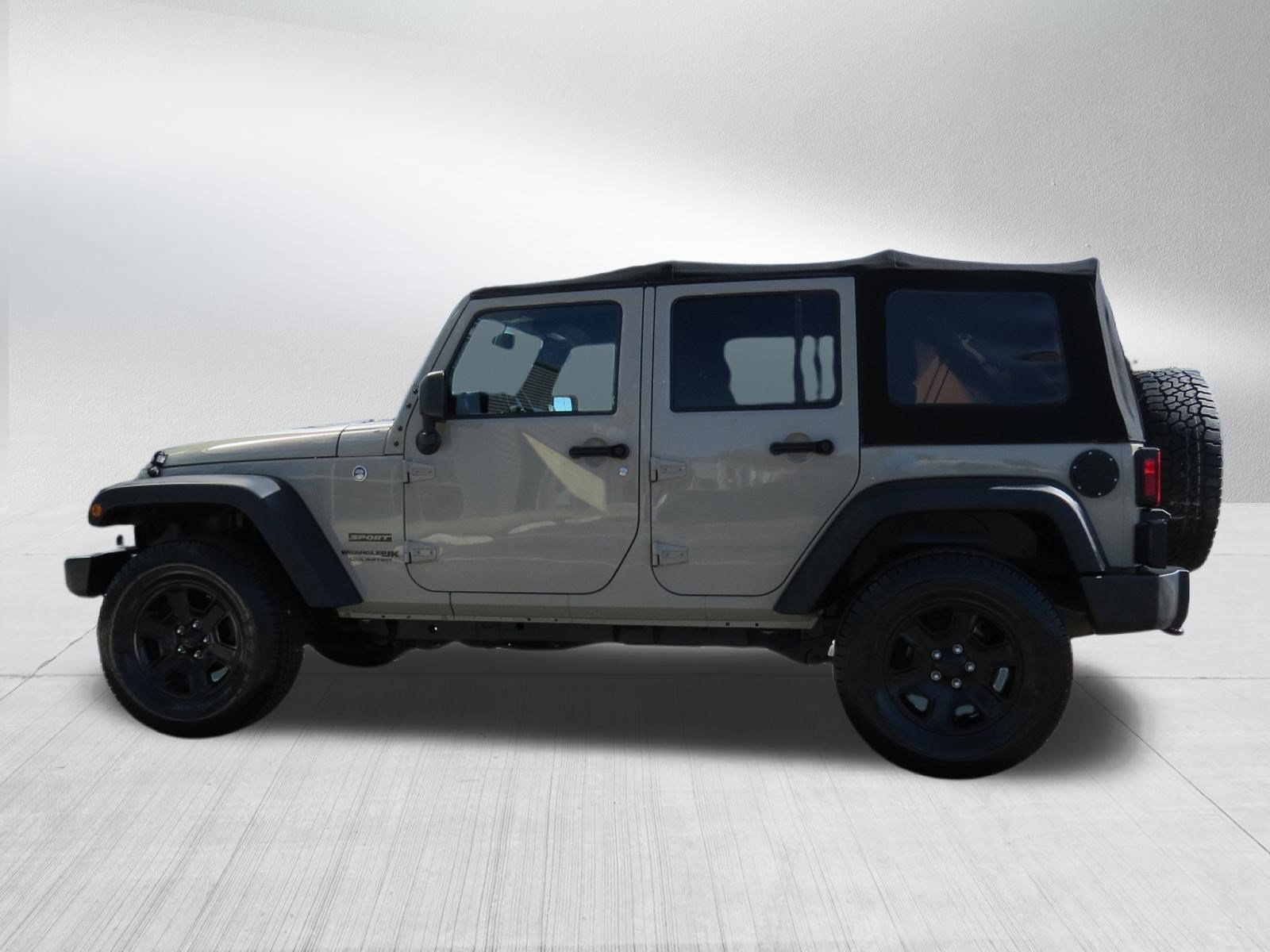Used 2018 Jeep Wrangler Unlimited Sport S AWD/4WD image 6