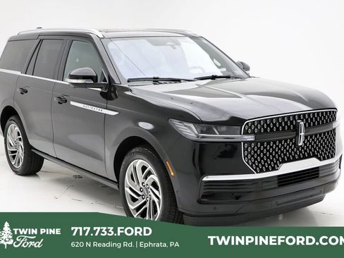 Used 2025 Lincoln Navigator Reserve AWD/4WD image 1