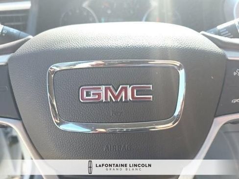 Used 2019 GMC Acadia SLT AWD/4WD image 12
